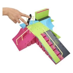 SPIN MASTER Tech Deck – Neon Mega Ramp Rampenset -Spielzeugwelt Verkauf 1070277f