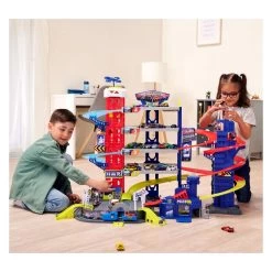 Majorette Super Chase Center Garage 9 Majorette Super Chase Center Garage -Spielzeugwelt Verkauf 1480748e