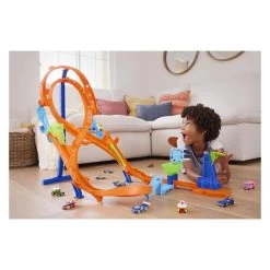 Hot Wheels Action Vertical 8 Jump -Spielzeugwelt Verkauf 4582872f