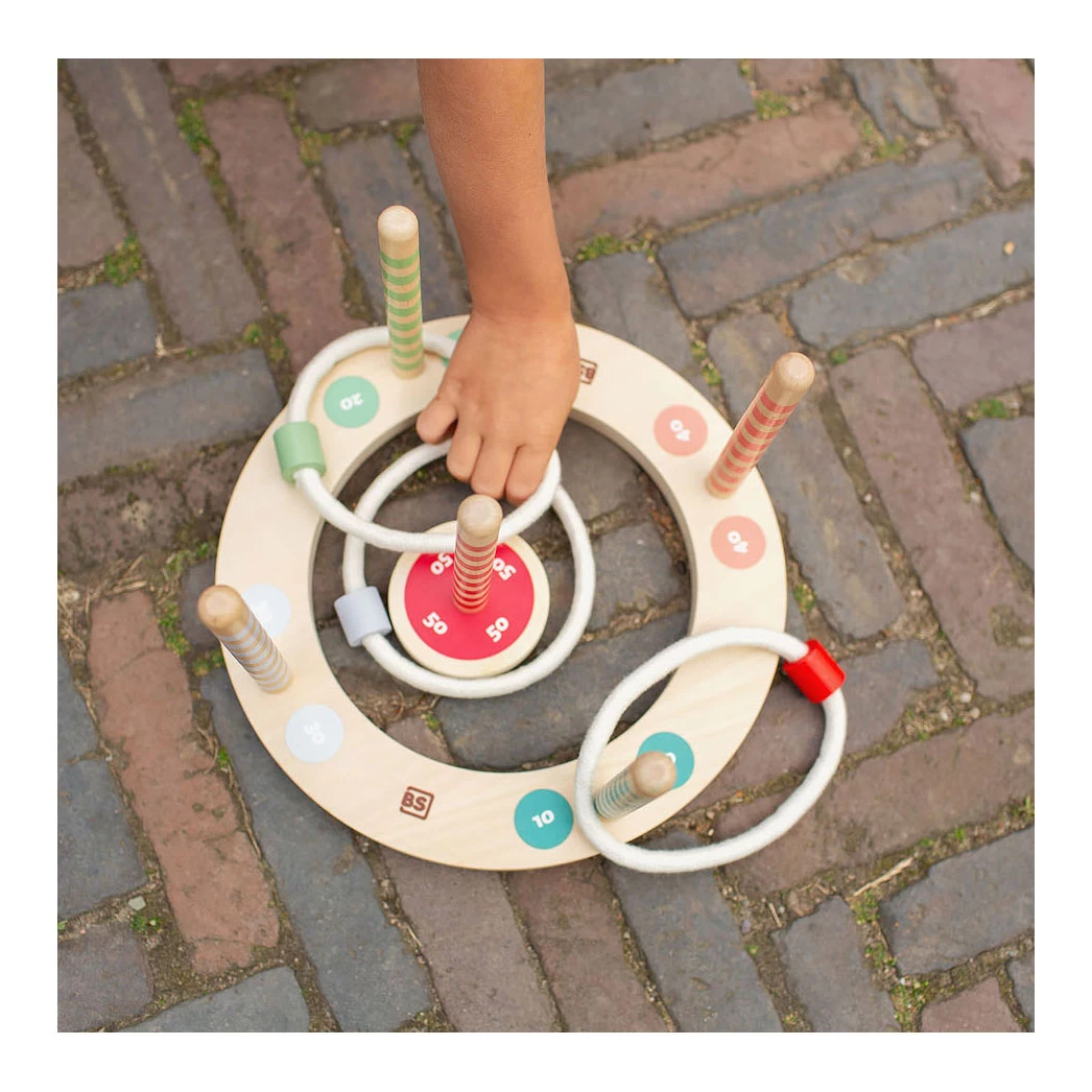 BS Toys Ringwurfspiel Aus Holz Mit Streifen, 7-teilig. 8 BS Toys Ringwurfspiel Aus Holz Mit Streifen, 7-teilig. – Bild 6