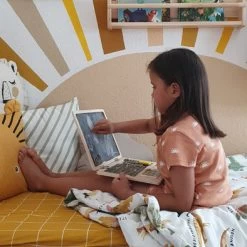 Small Foot - Laptop Aus Holz Mit Magnettafel -Spielzeugwelt Verkauf 5410292g