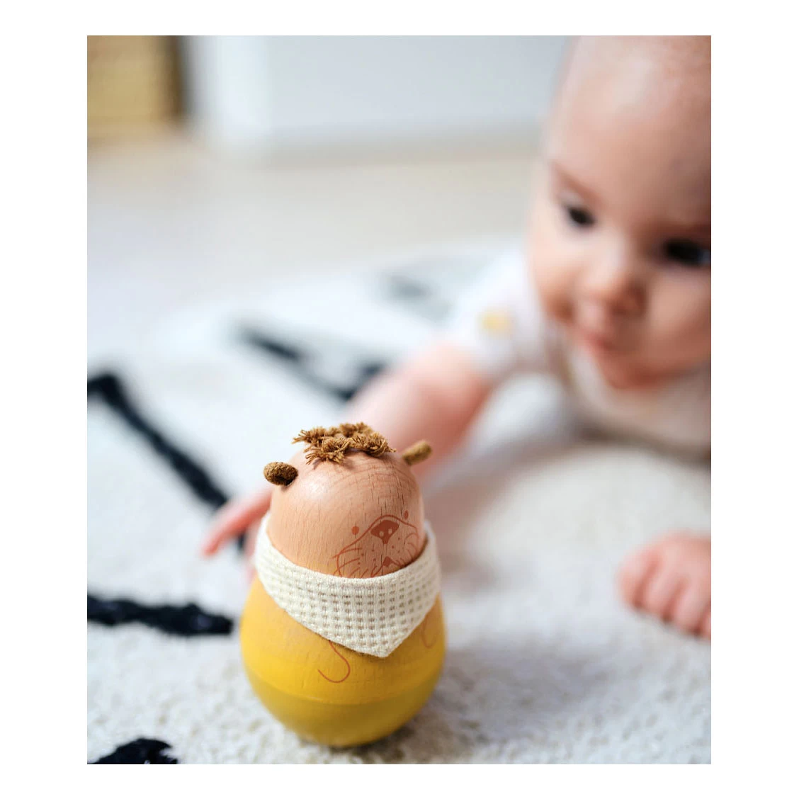 Small Foot - Holzbecher Otter 9 Small Foot - Holzbecher Otter – Bild 7