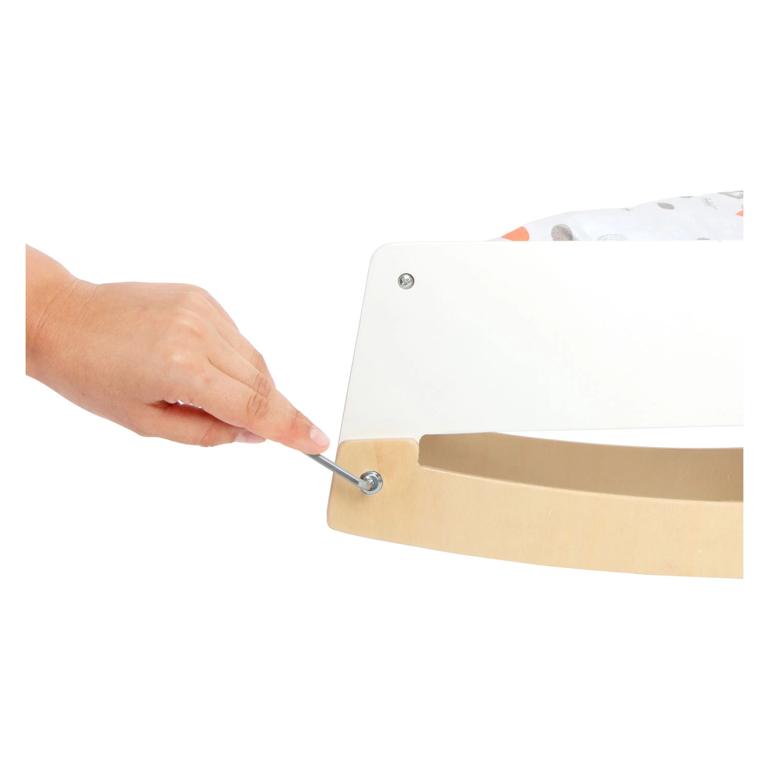 Small Foot - Holzschaukel-Puppenbett Little Button 7 Small Foot - Holzschaukel-Puppenbett Little Button – Bild 5