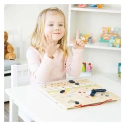 Small Foot - Kalenderuhr Jahreszeiten Aus Holz (Deutsch) 19 Small Foot - Kalenderuhr Jahreszeiten Aus Holz (Deutsch) -Spielzeugwelt Verkauf 5410546j