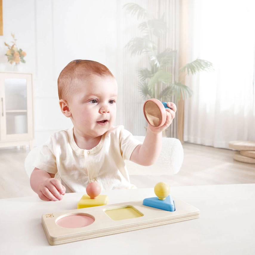 Hape Montessori Spiegelform-Puzzle Holz 6 Hape Montessori Spiegelform-Puzzle Holz – Bild 4