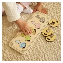 Classic World Holzschloss-Schlüssel- Und -Schlösser-Matching-Spiel, 13-tlg. -Spielzeugwelt Verkauf 6020375k